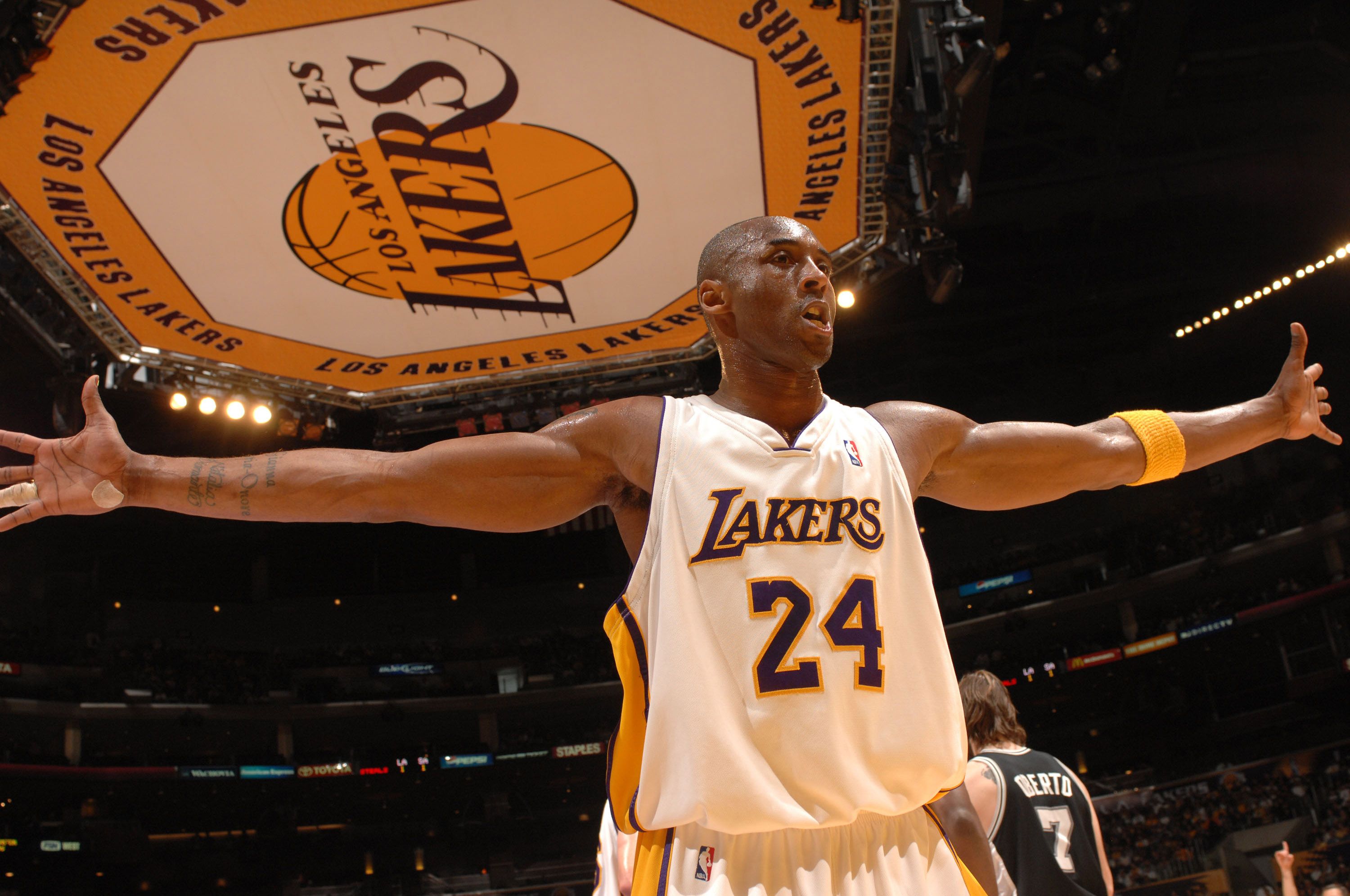 用有限触球 用有限触球